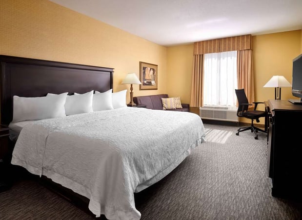 Images Hampton Inn & Suites Dallas-DFW ARPT W-SH 183 Hurst