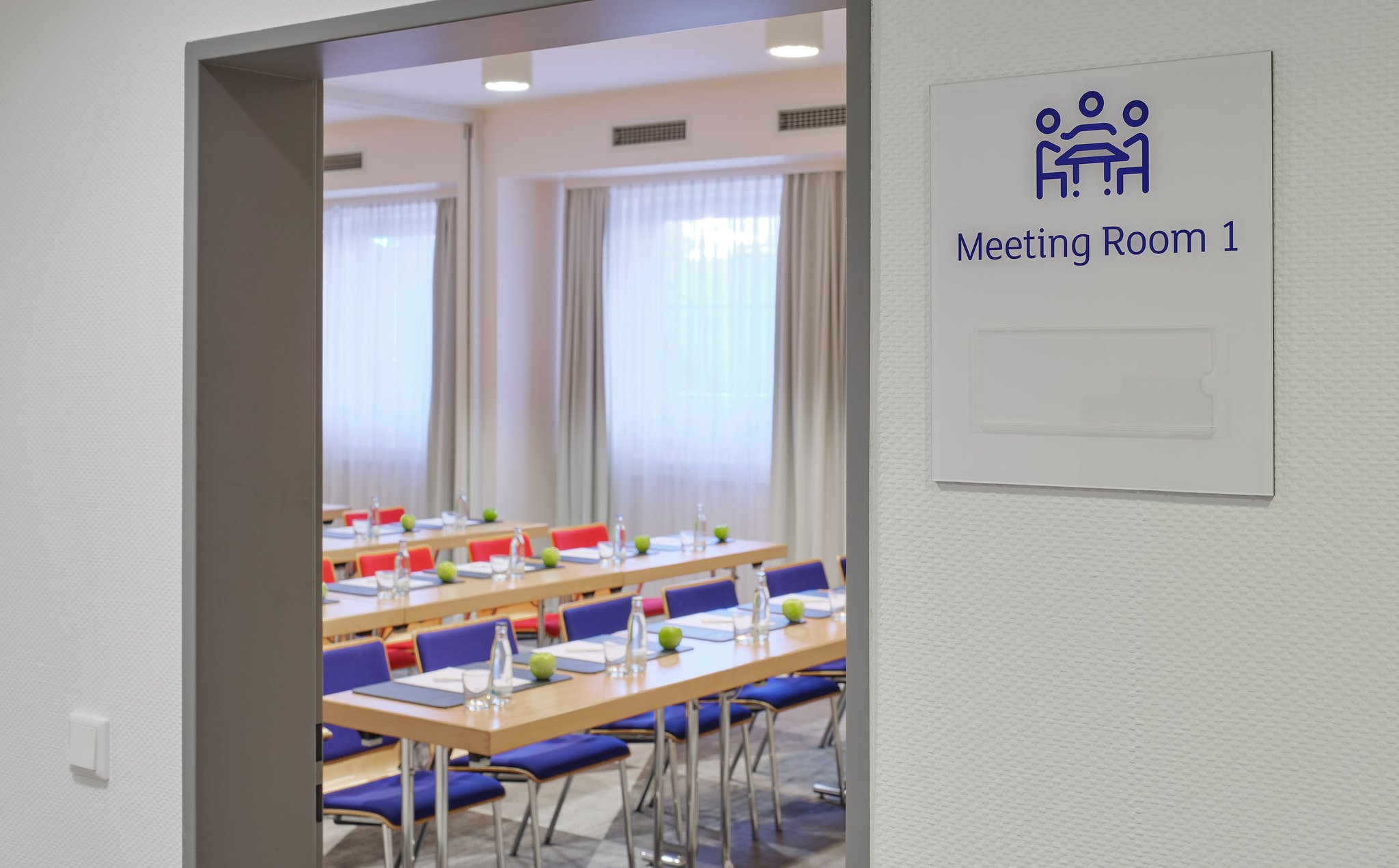 Bilder Holiday Inn Express Frankfurt Airport by IHG