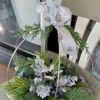 Country Wood Hearts & Lace Logo