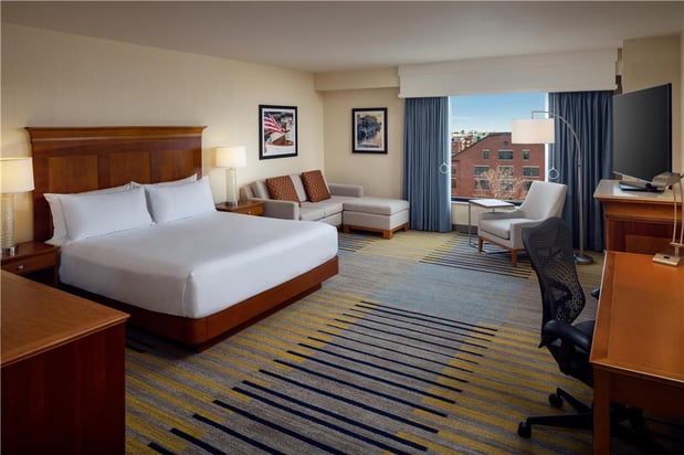 Images Hilton Garden Inn Portland Downtown Waterfront