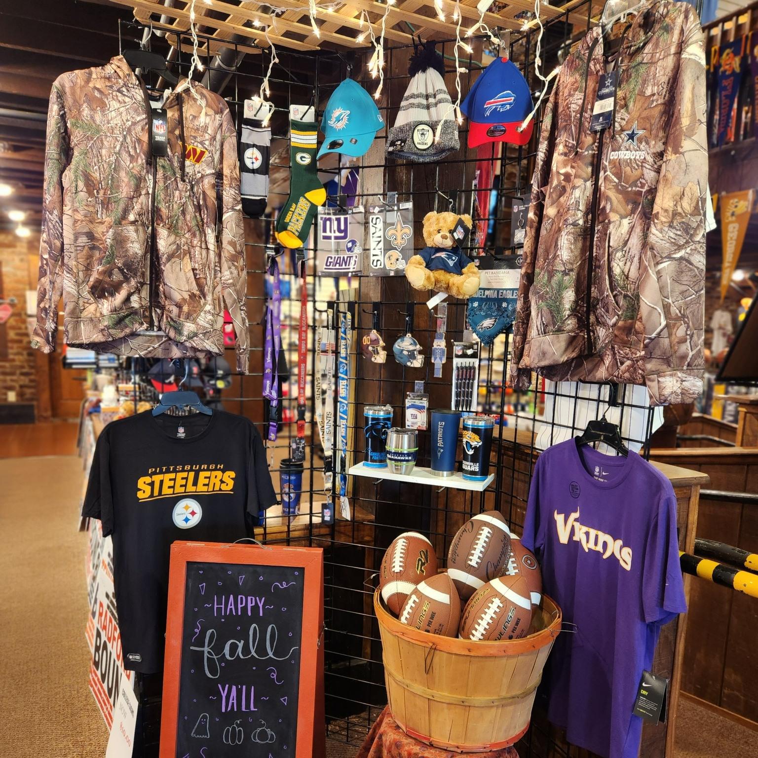 Happy Fall Y'all!
Get all your game day gear at Disco Sports! Disco Sports Richmond (804)285-4242