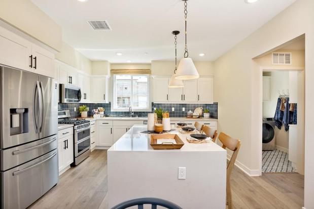 Images Marlene Silva - Palm Realty Boutique
