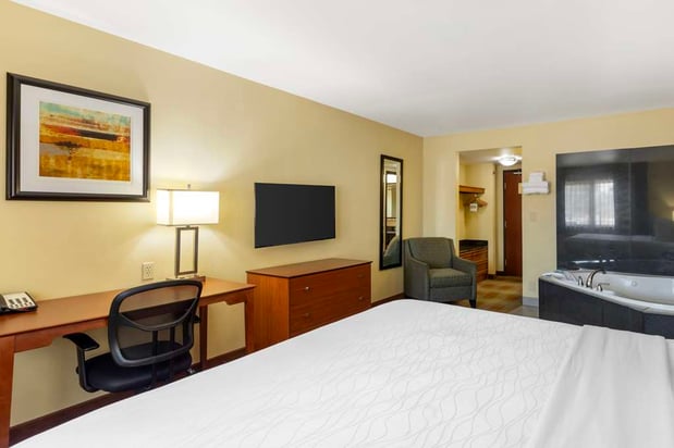 Images Best Western Kiva Inn