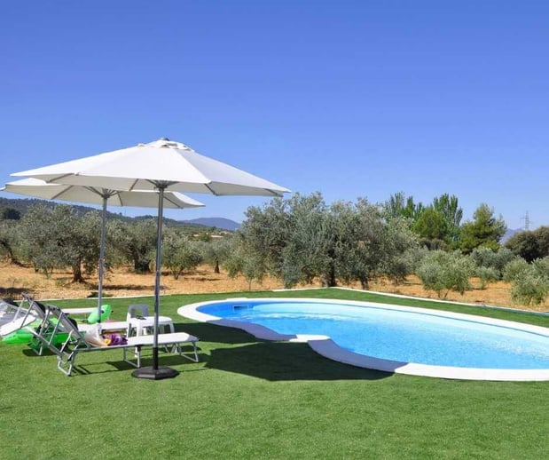 Images Xtreme Green Synthetic Turf