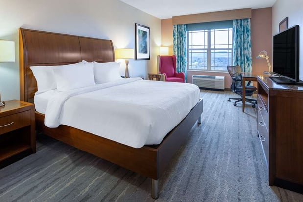Images Hilton Garden Inn Roanoke