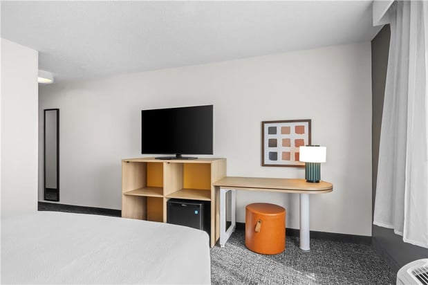 Images Spark by Hilton Traverse City