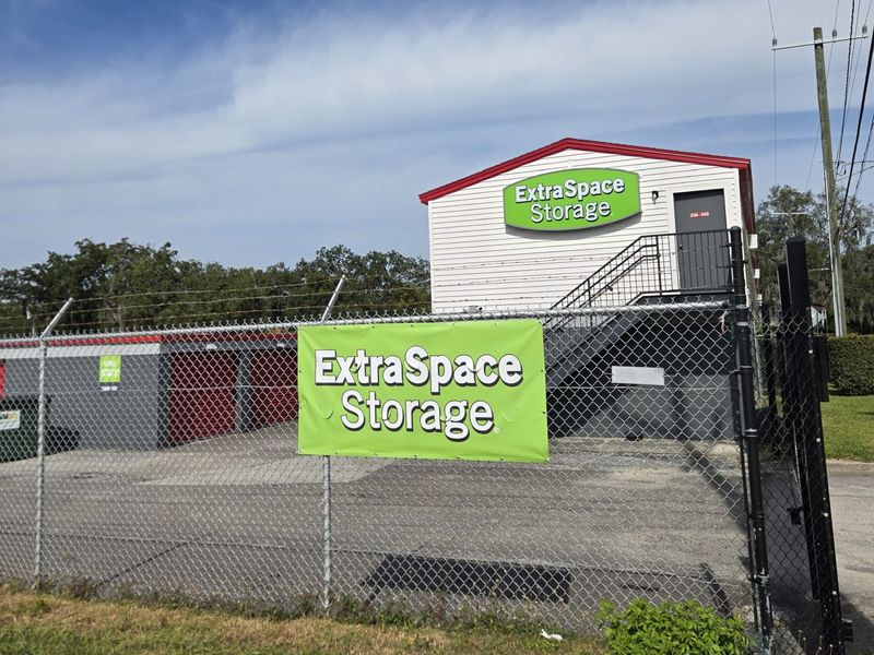 Images Extra Space Storage