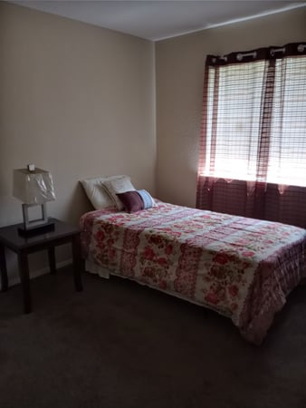 Images Under Elonda's Care LLC
