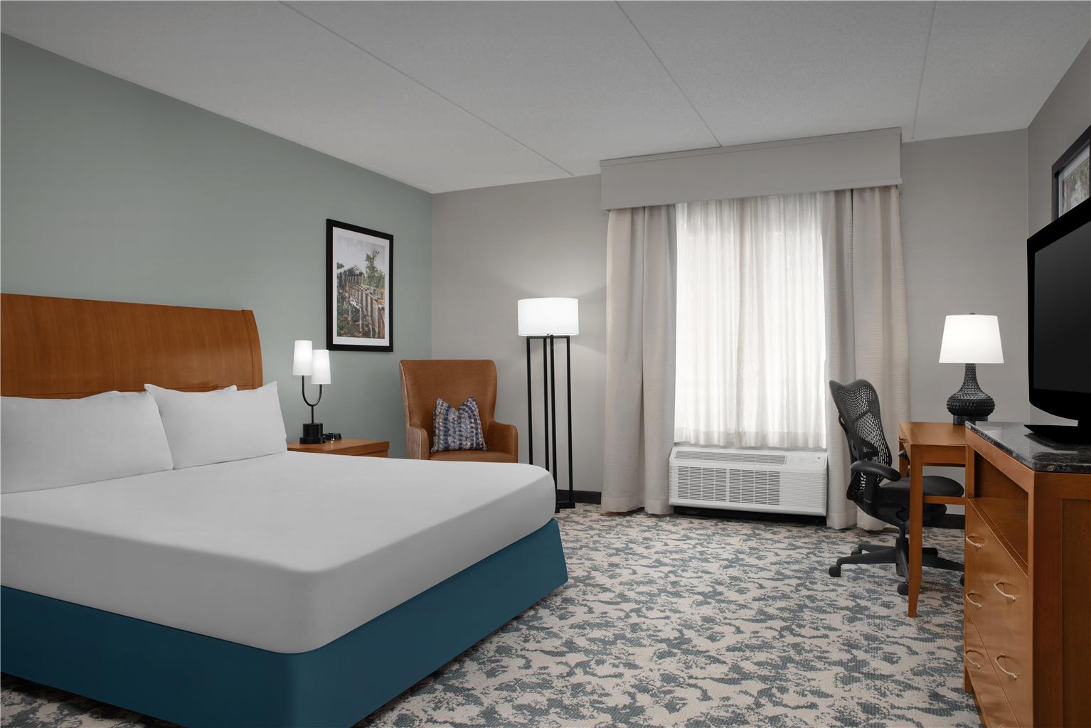 Guest room