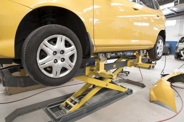 Images Yank's Auto Paint & Body Shop llc