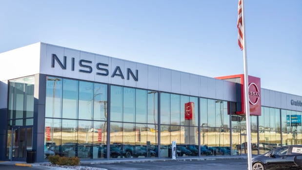 Images Grubbs Nissan of Tulsa