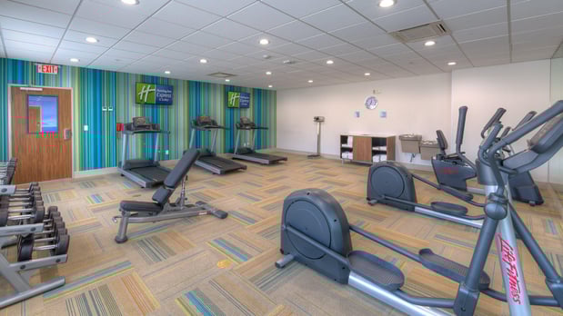 Images Holiday Inn Express & Suites Tulsa Midtown by IHG