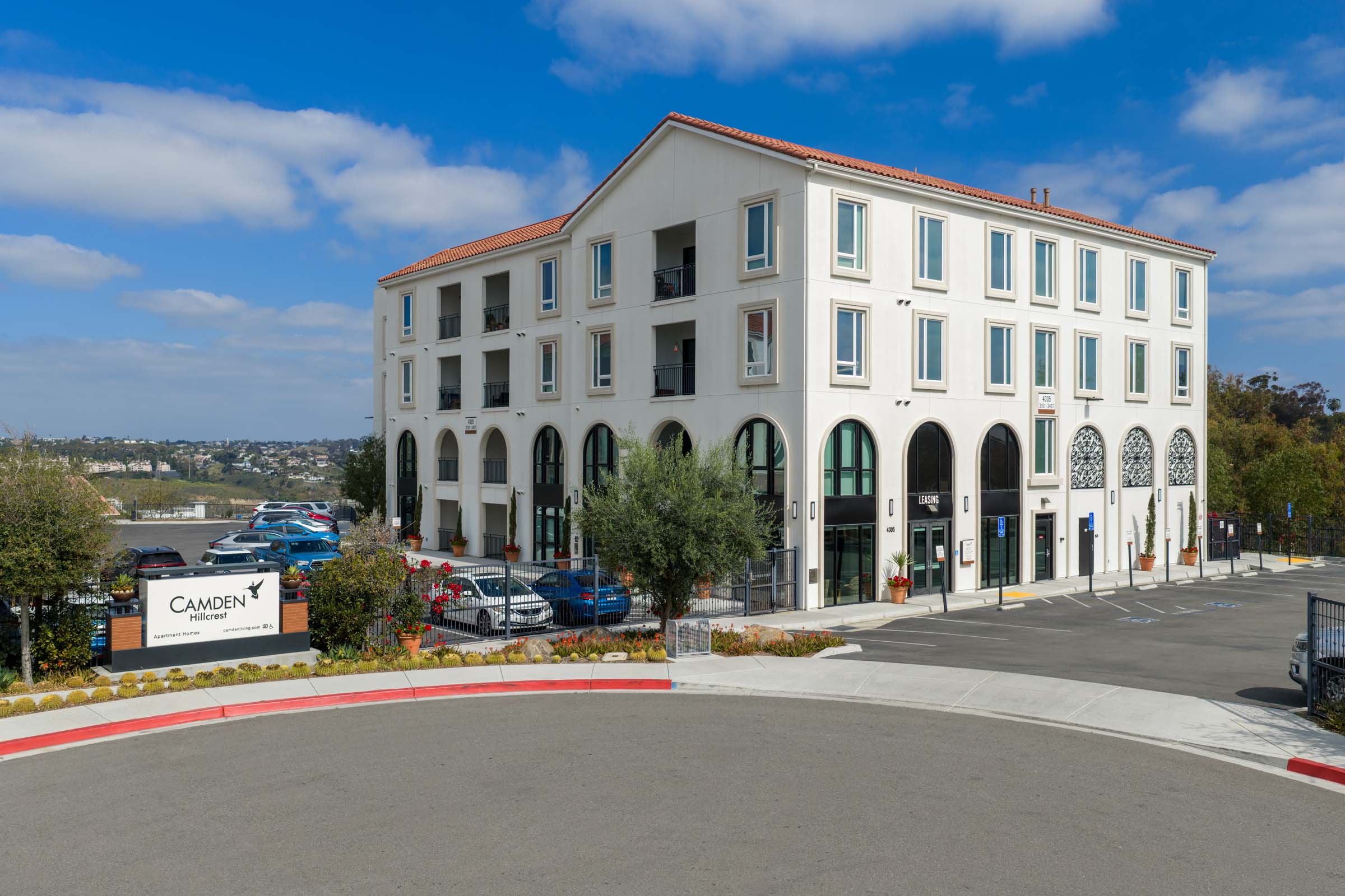 camden-hillcrest-apartments-san-diego-ca-monument-sign