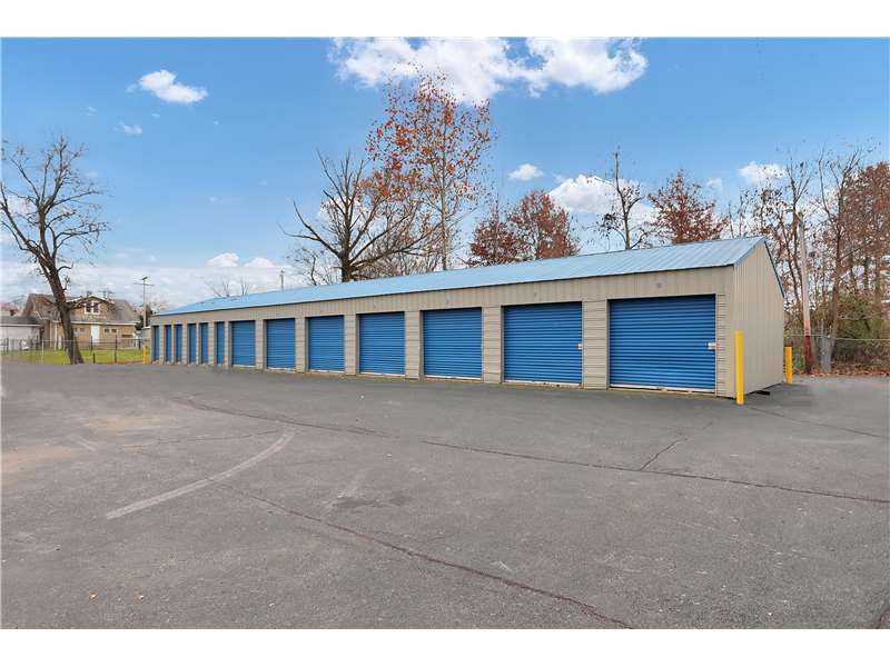Interior Units - Storage Express at 550 S Main St, Scottsburg, IN 47170