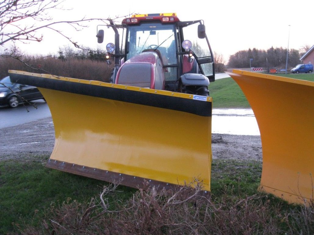 Images Brdr. Sommer A/S -  Smede- og Maskinværksted