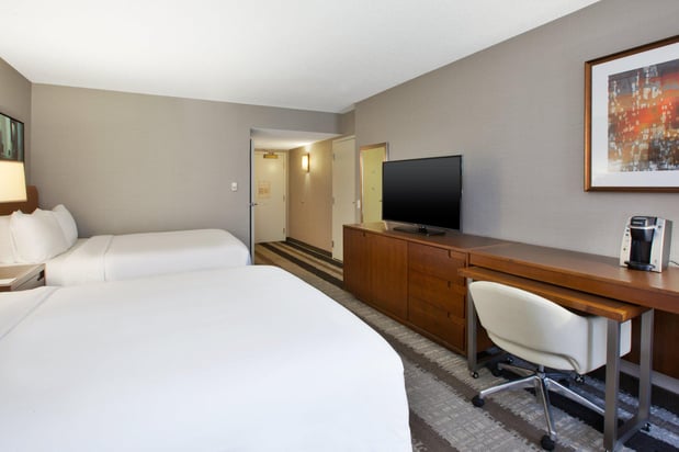 Images Crowne Plaza Dulles Airport by IHG