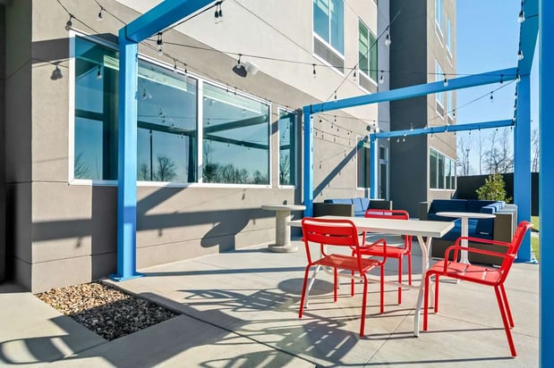 Images Tru by Hilton Rogers Bentonville