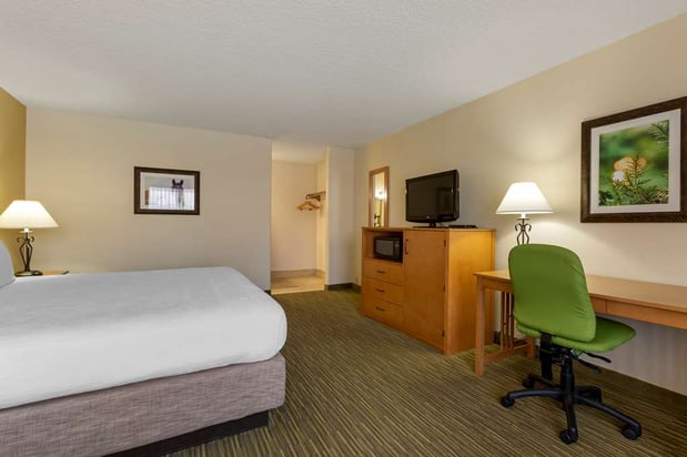 Images Best Western Paint Pony Lodge