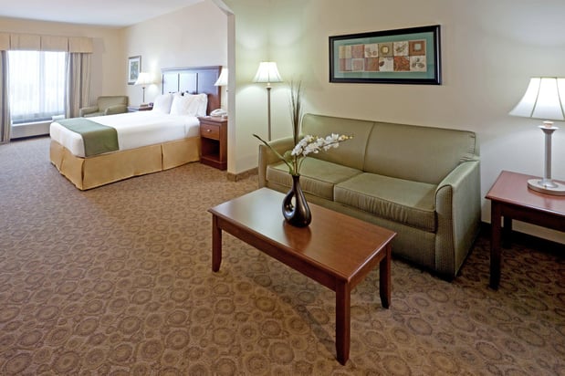 Images Holiday Inn Express & Suites Dallas Southwest-Cedar Hill by IHG