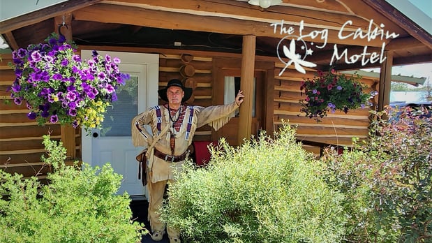 Images Log Cabin Motel