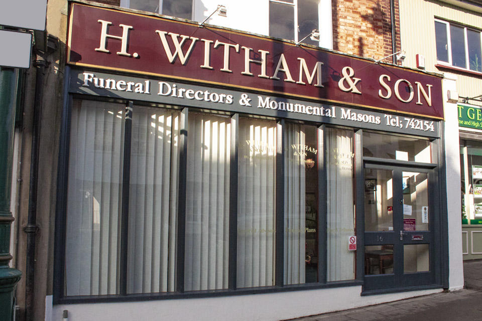 H Witham & Son Funeral Directors Rayleigh 01268 742154