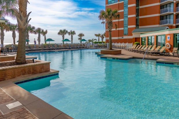Images Holiday Inn & Suites Virginia Beach - North Beach by IHG