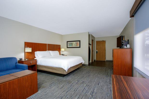 Images Holiday Inn Express & Suites Jacksonville South - I-295, an IHG Hotel