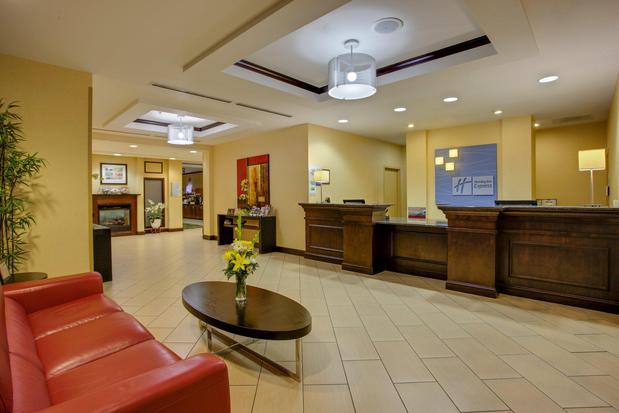 Images Holiday Inn Express & Suites Raleigh SW NC State, an IHG Hotel