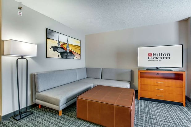 Images Hilton Garden Inn Louisville Airport