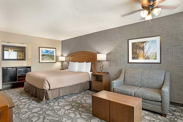 Images Best Western Plus Black Oak