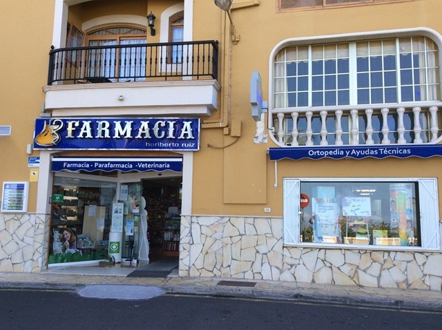 Images Farmacia el Amparo