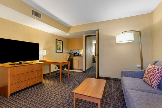 Images Best Western Plus Scottsdale Thunderbird Suites