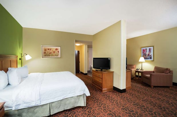 Images Spark by Hilton Bardstown