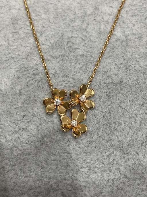 Images KOMEHYO（コメ兵）買取センター京橋京阪モール