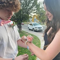 Liv Gracefully Blooms Image