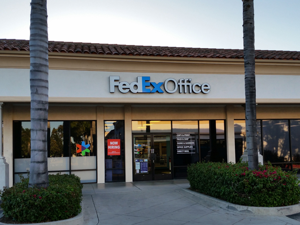 FedEx Office Print & Ship Center Photo