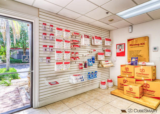 Images CubeSmart Self Storage