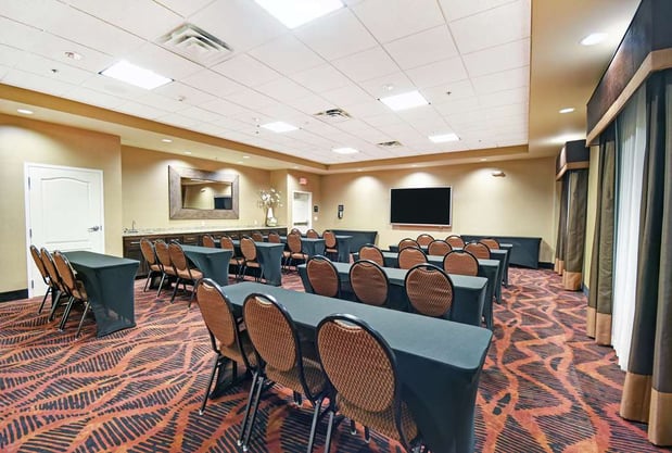 Images Hampton Inn & Suites Milwaukee/Franklin
