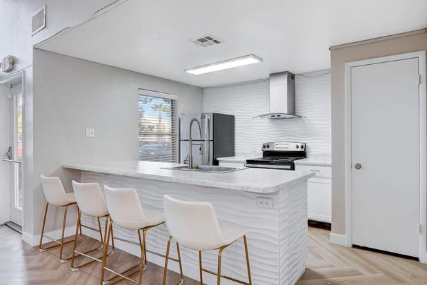 Images Citrus Apartments