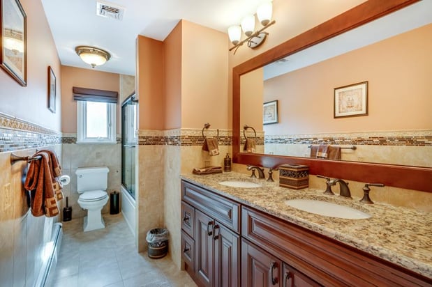 Images Arcadia, REALTORS