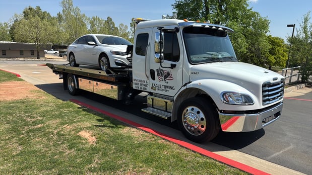 Images Eagle Towing & Recovery