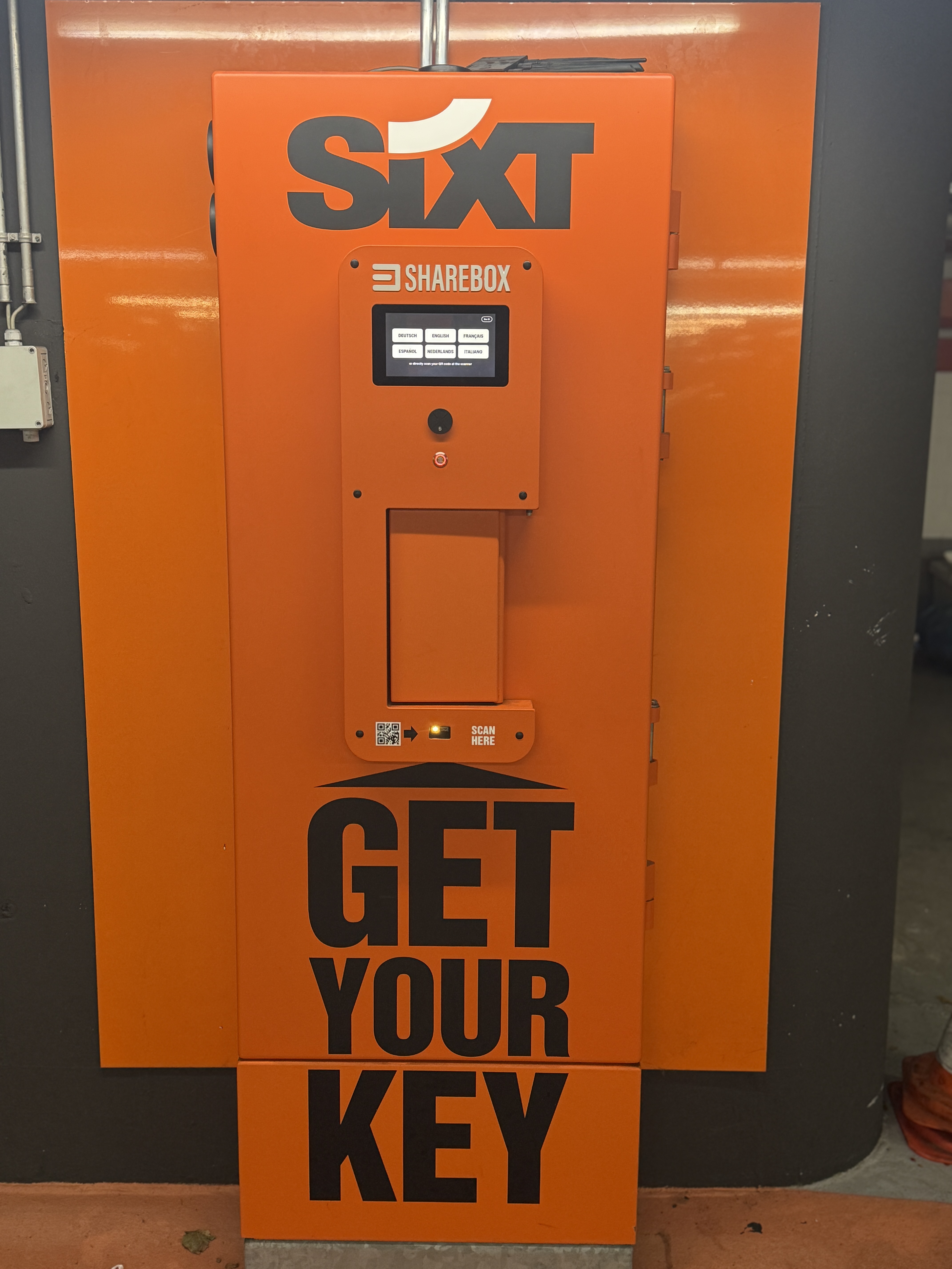 SIXT Autovermietung München Messestadt Riem, Willy-Brandt-Platz 5 in München