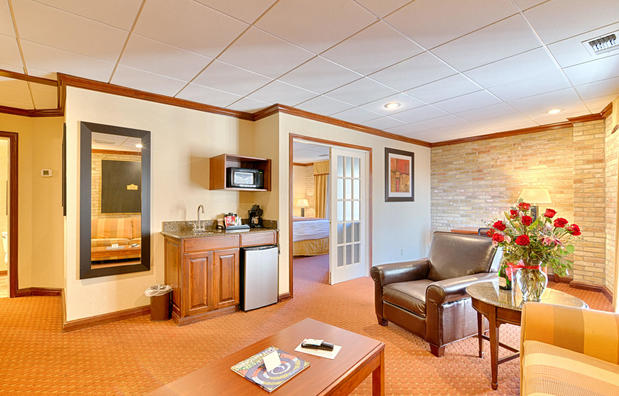 Images Riverwalk Plaza Hotel