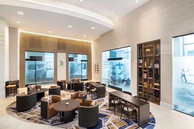 Images Hilton BNA Nashville Airport Terminal