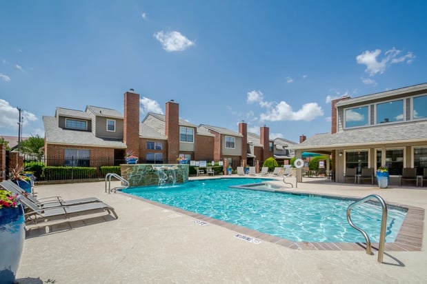 Images Amberly Village Townhomes