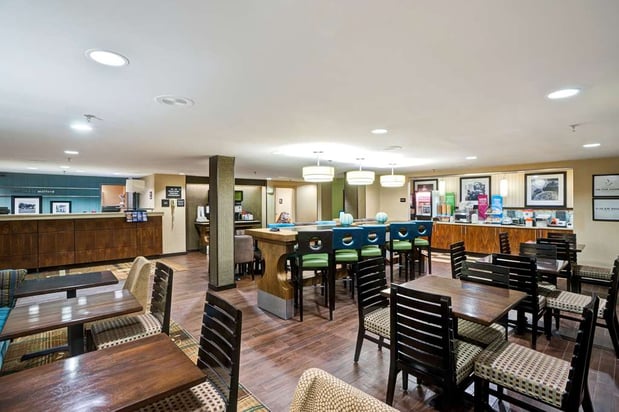 Images Hampton Inn Milford