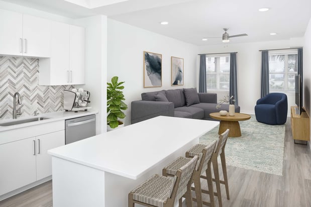 Images Camden Grandview Apartments and Townhomes
