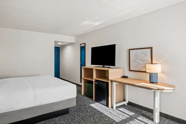 Images Spark by Hilton Stevensville