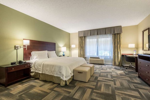 Images Hampton Inn & Suites Orlando-South Lake Buena Vista