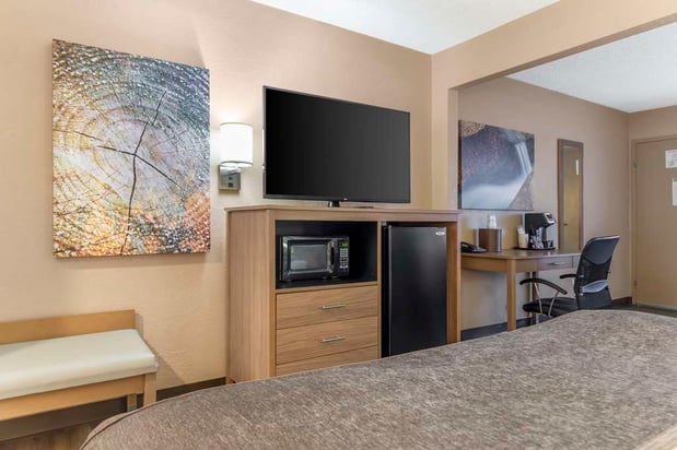 Images Best Western Plus Landing View Inn & Suites